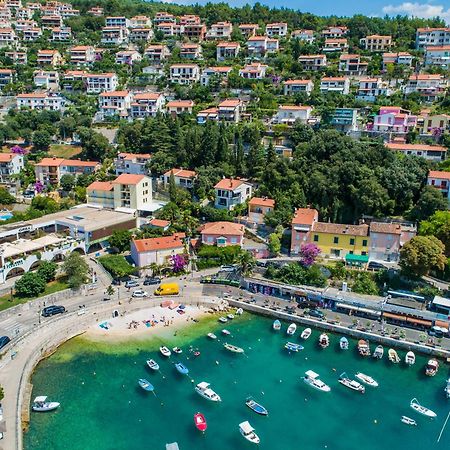Apartment Rosanna - Intermezzo In Center Of Rabac Bagian luar foto