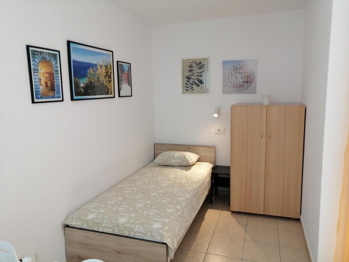 Apartment Rosanna - Intermezzo In Center Of Rabac Bagian luar foto