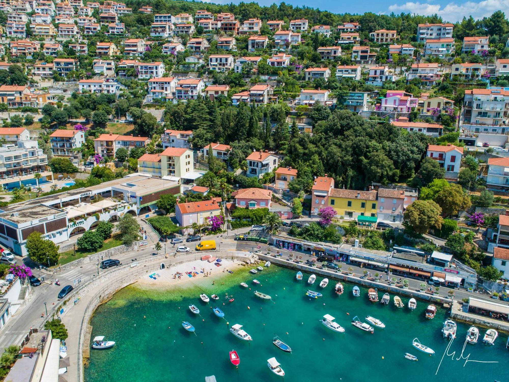 Apartment Rosanna - Intermezzo In Center Of Rabac Bagian luar foto
